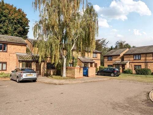 Hastings Close, Barnetphoto