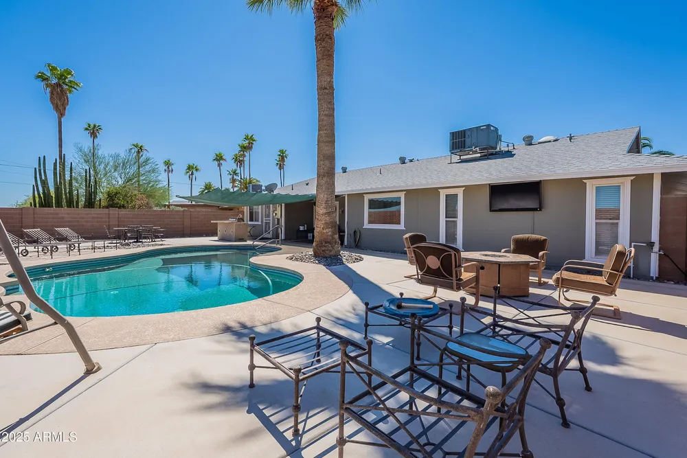 12311 W Rock Springs Dr, Sun City West, AZ 85375