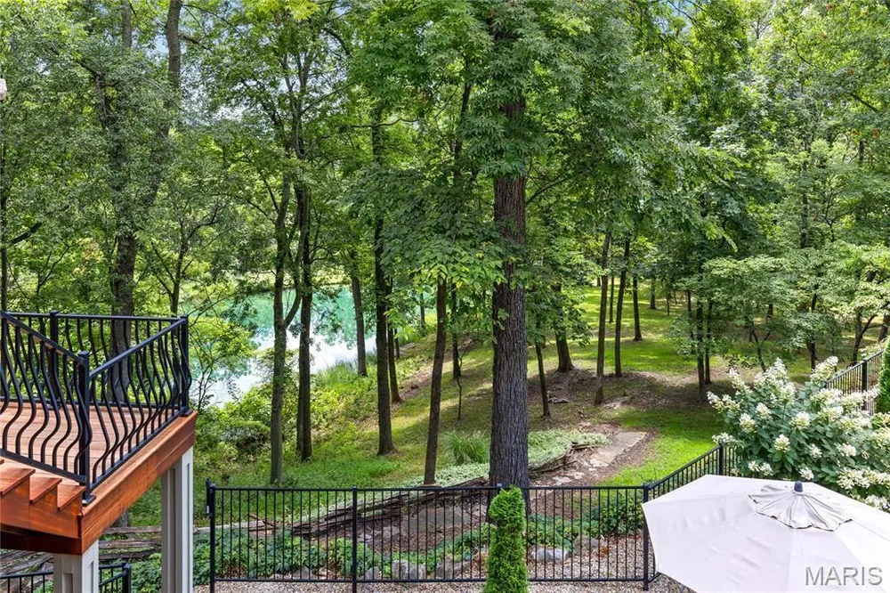 4 Upper Whitmoor Dr, Weldon Spring, MO 63304