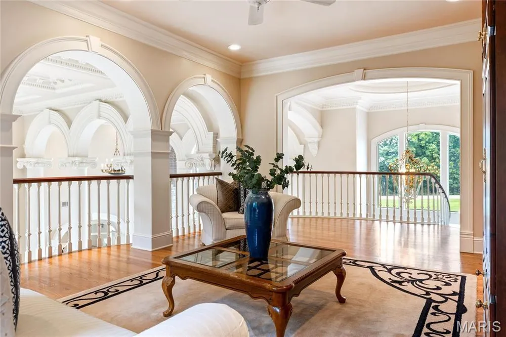 4 Upper Whitmoor Dr, Weldon Spring, MO 63304