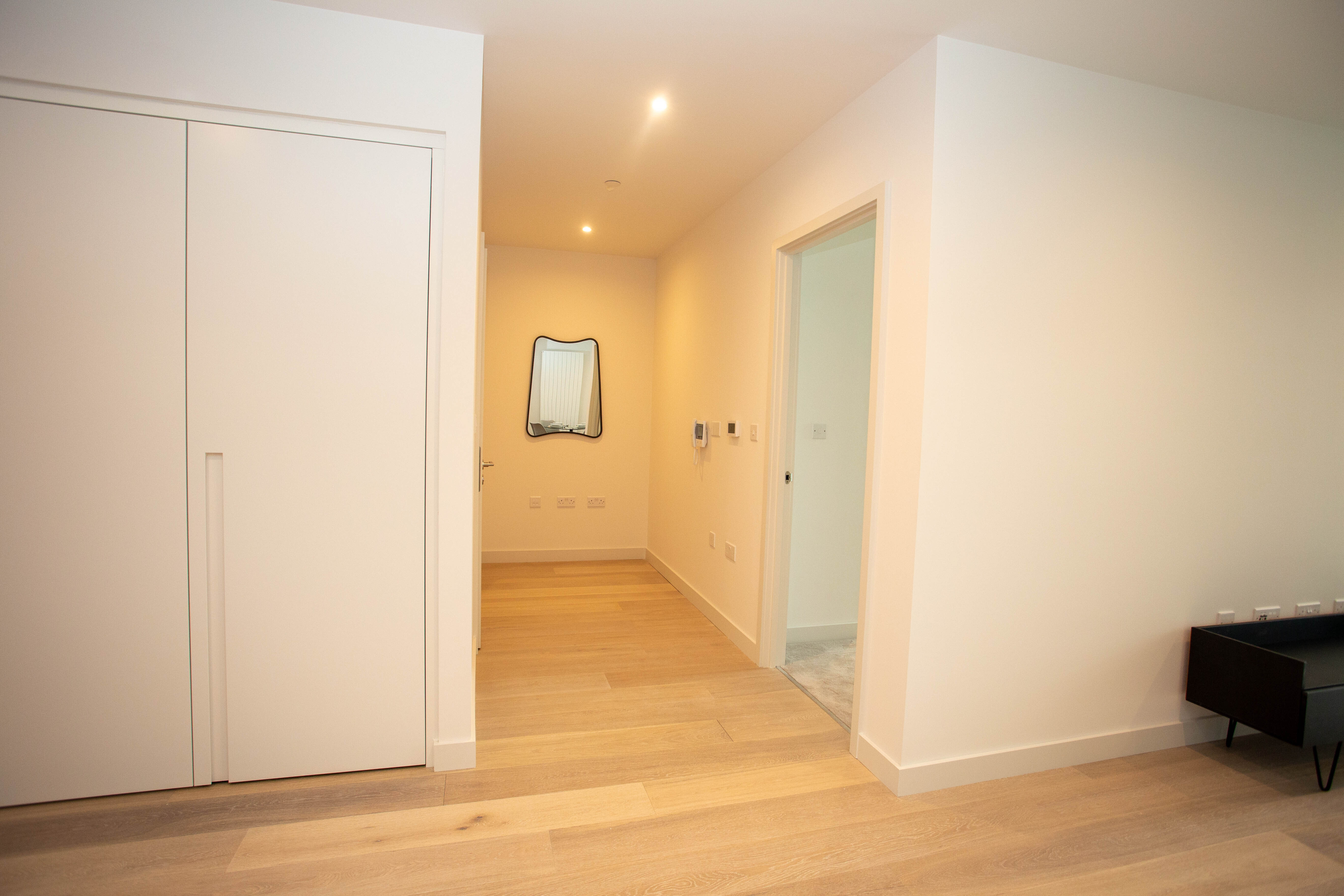 40 Royal Crest Avenue, London, Greater London, E16 Image 13