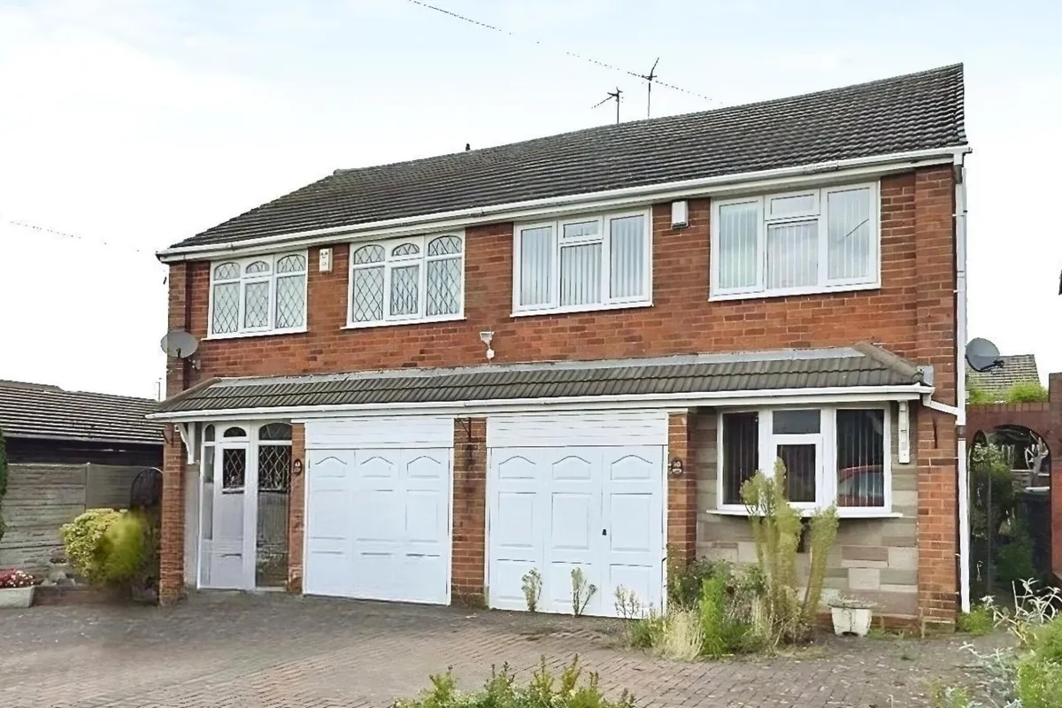 High Street, Brockmoor, BRIERLEY HILL