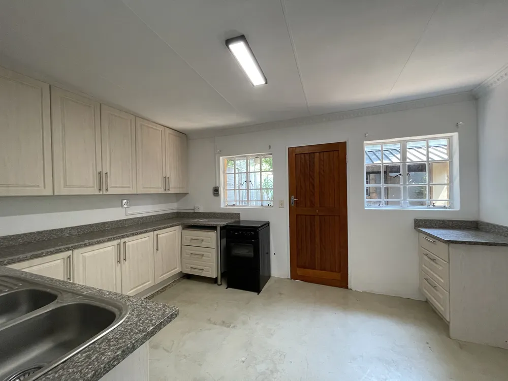 South Africa, North West, Meerhof, Deneys Reitz Road, 9