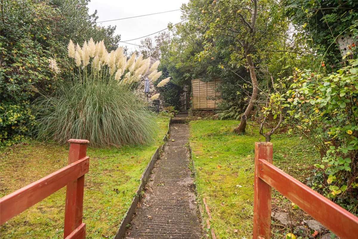 Clynnogfawr, Caernarfon, Gwynedd, LL54