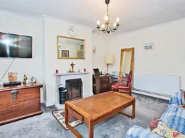 Woodbury Close, Wells thumb 2