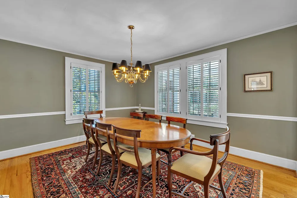 46 W Hillcrest Dr, Greenville, SC 29609
