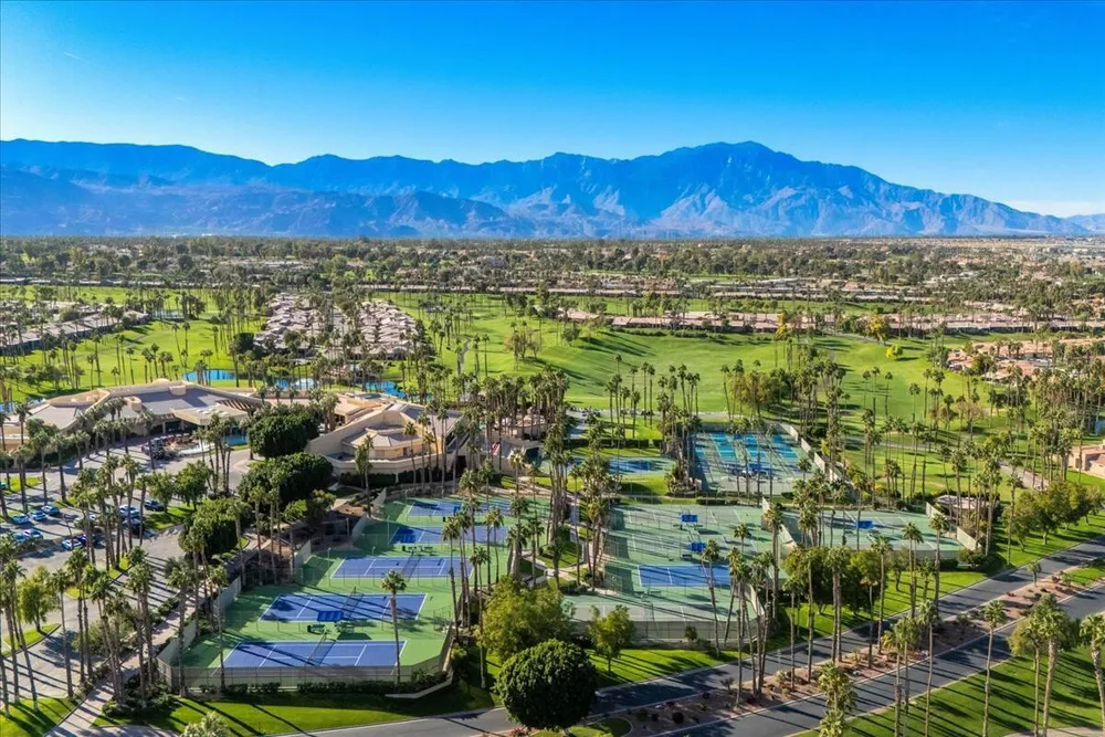 38517 Nasturtium Way, Palm Desert, CA 92211