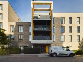 Guardian Avenue, London photo