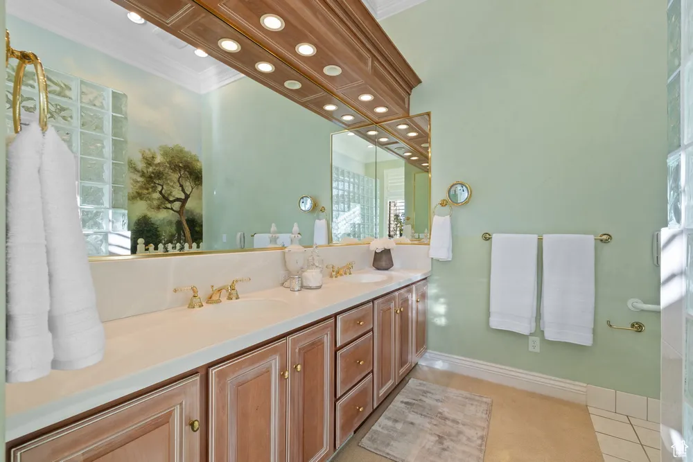 5210 Skyline Pkwy, Ogden, UT 84403
