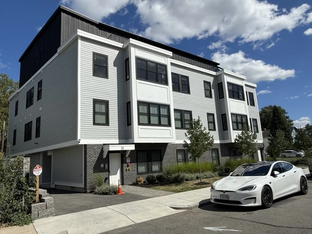 52 Withington St, Boston, MA 02124