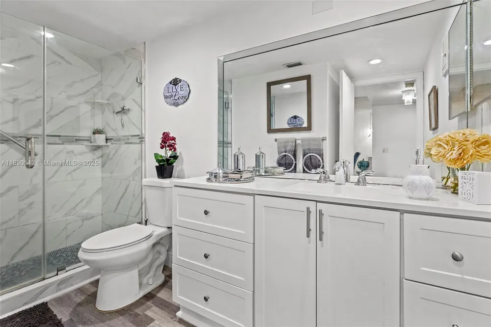 10400 NW 30th Ct, Sunrise, FL 33322