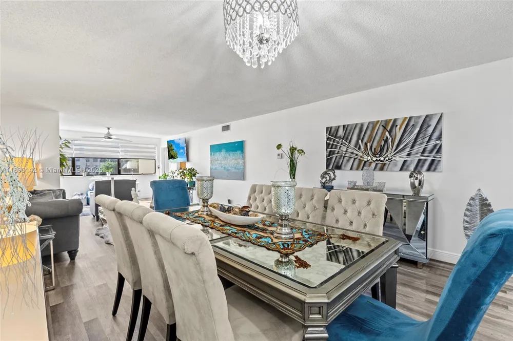 10400 NW 30th Ct, Sunrise, FL 33322