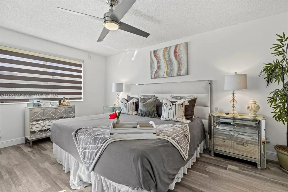 10400 NW 30th Ct, Sunrise, FL 33322