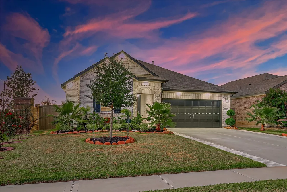 31634 Rosebud Valley Ln, Hockley, TX 77447