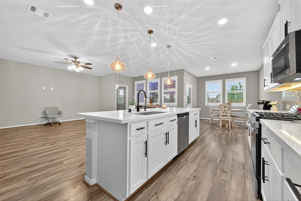 31634 Rosebud Valley Ln, Hockley, TX 77447