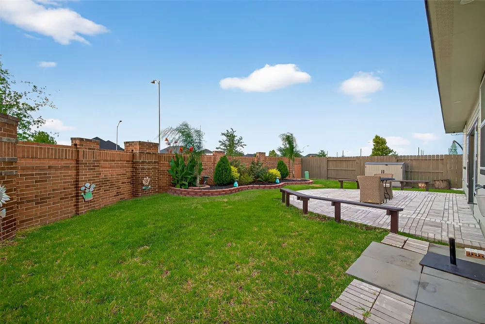 31634 Rosebud Valley Ln, Hockley, TX 77447