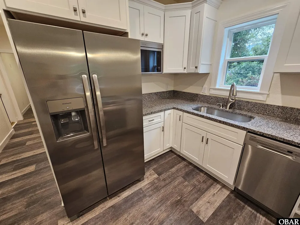 438 Colington Dr, Kill Devil Hills, NC 27948