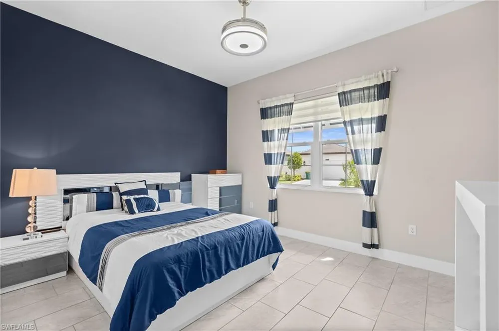 3671 Sapphire Cove Cir, Naples, FL 34114