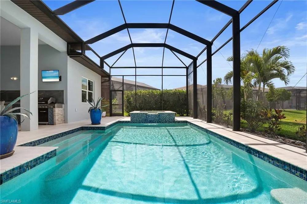3671 Sapphire Cove Cir, Naples, FL 34114