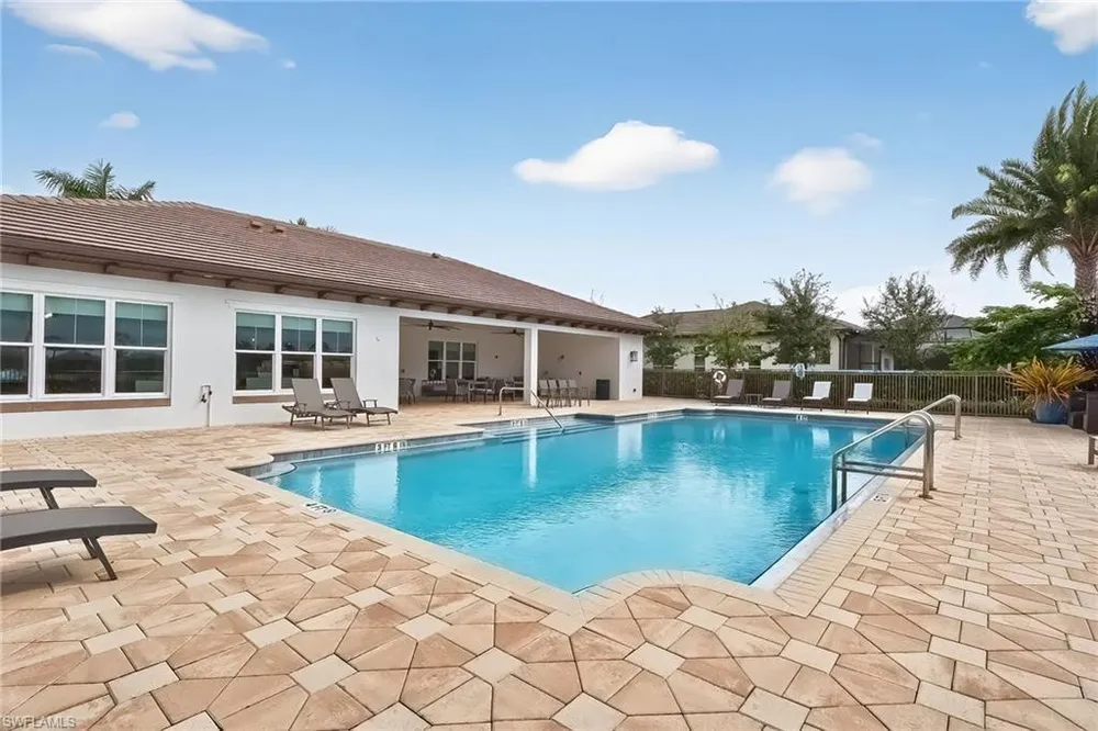 3671 Sapphire Cove Cir, Naples, FL 34114