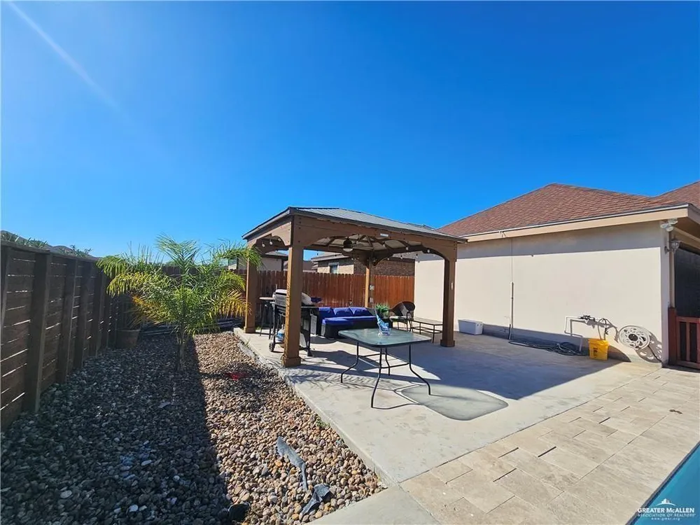 2320 Radiant Ln, Edinburg, TX 78542