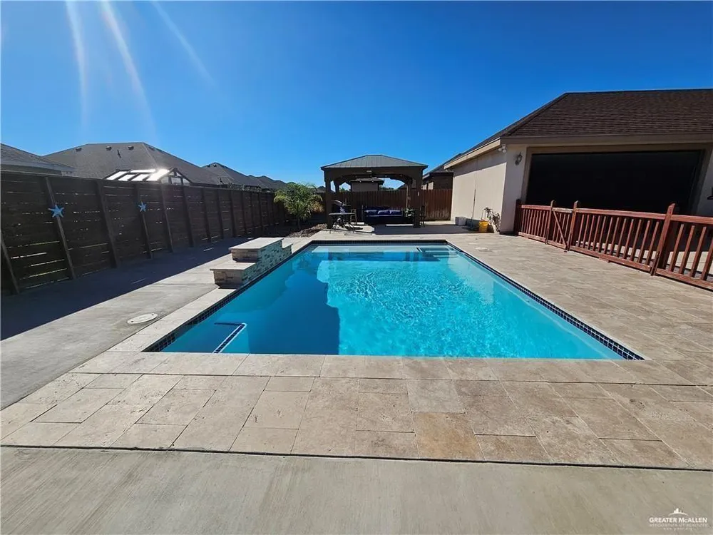 2320 Radiant Ln, Edinburg, TX 78542