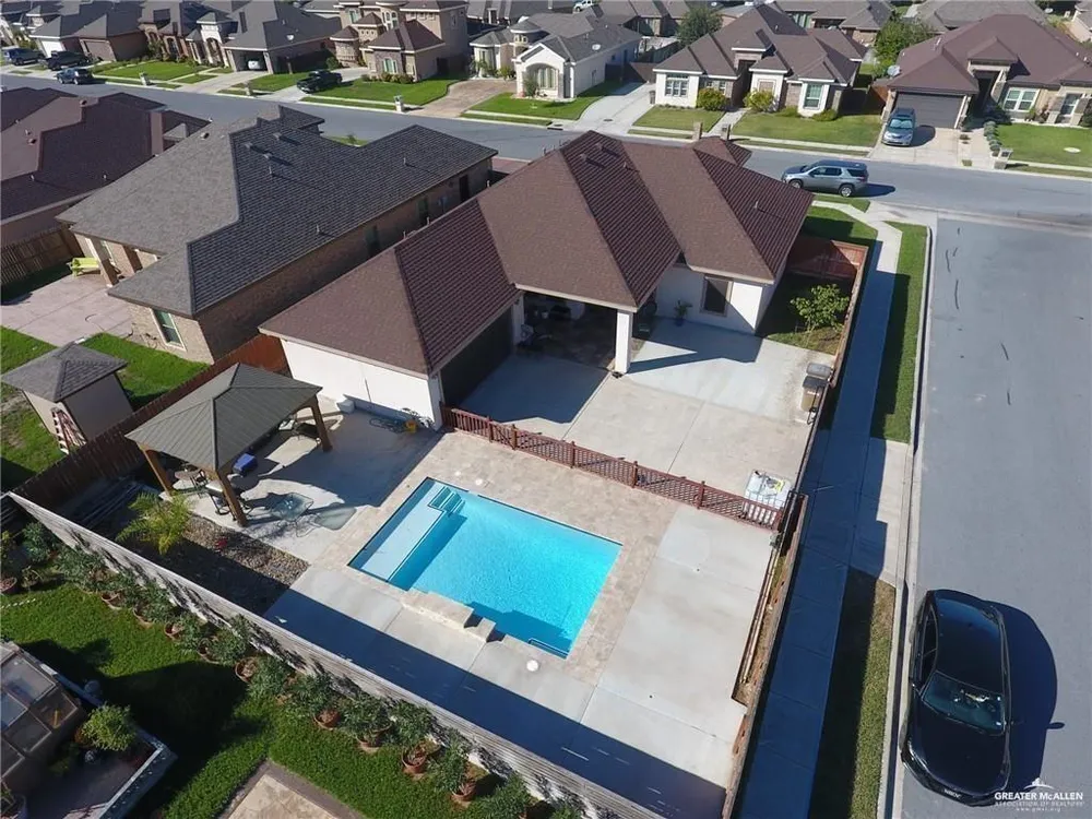 2320 Radiant Ln, Edinburg, TX 78542