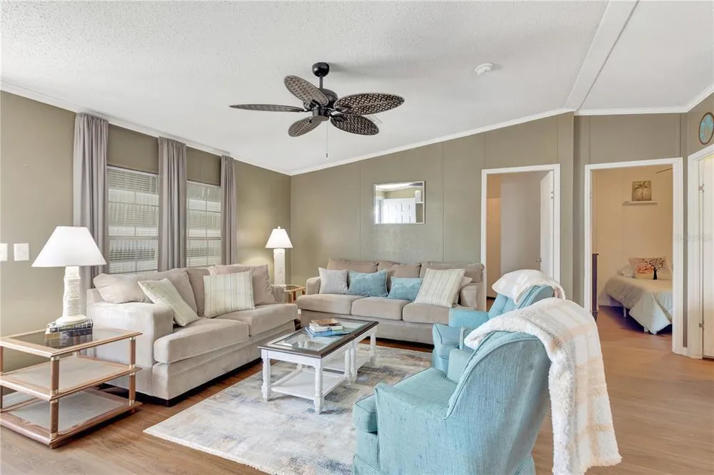 2100 Kings Hwy, Port Charlotte, FL 33980