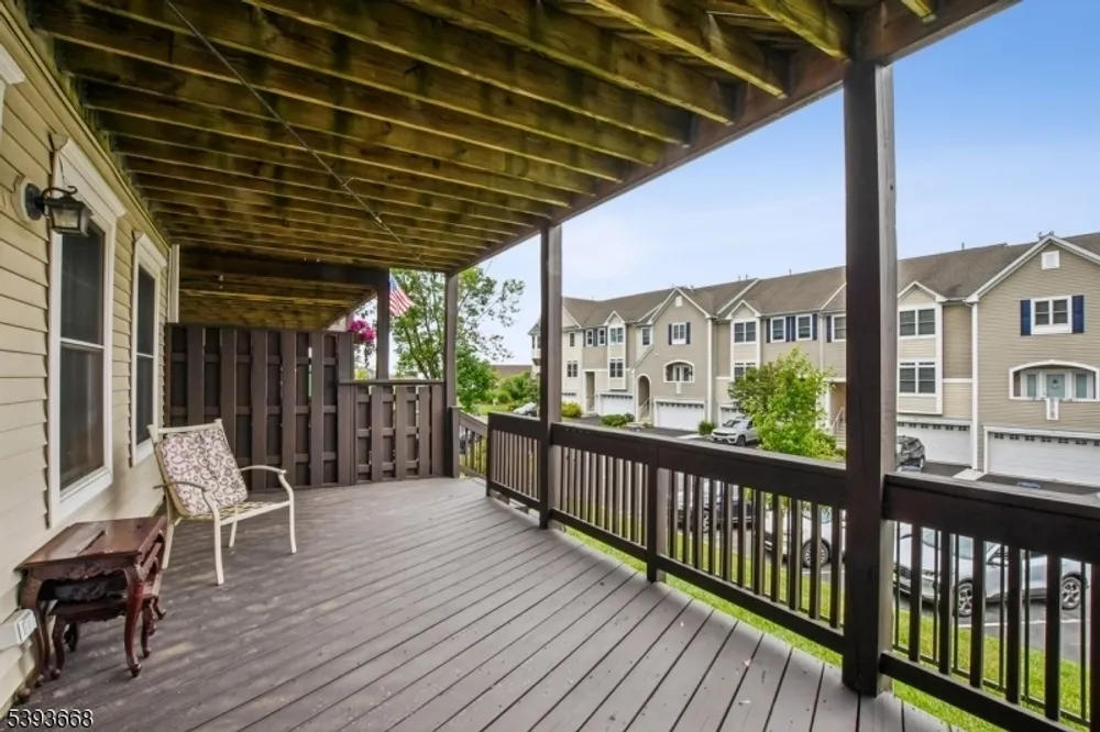 41 Catamaran Ct, Mount Arlington, NJ 07856