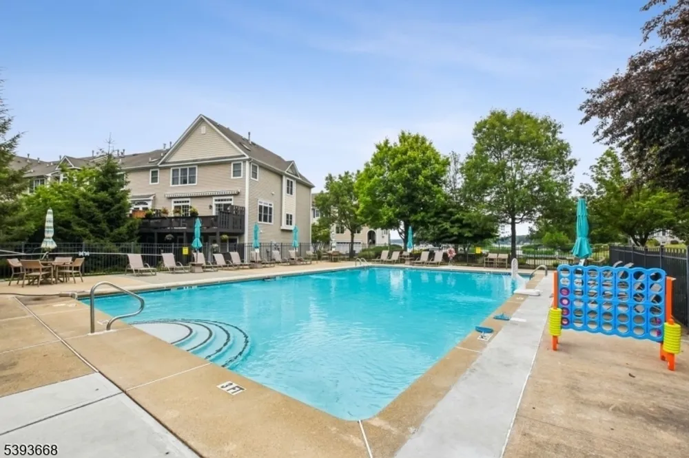 41 Catamaran Ct, Mount Arlington, NJ 07856