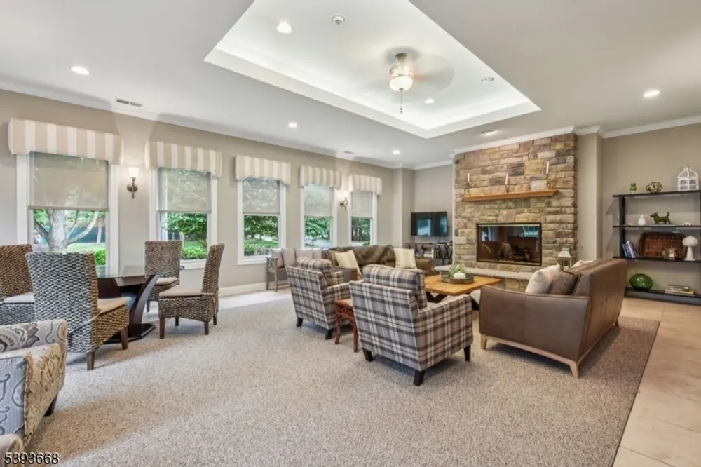 41 Catamaran Ct, Mount Arlington, NJ 07856