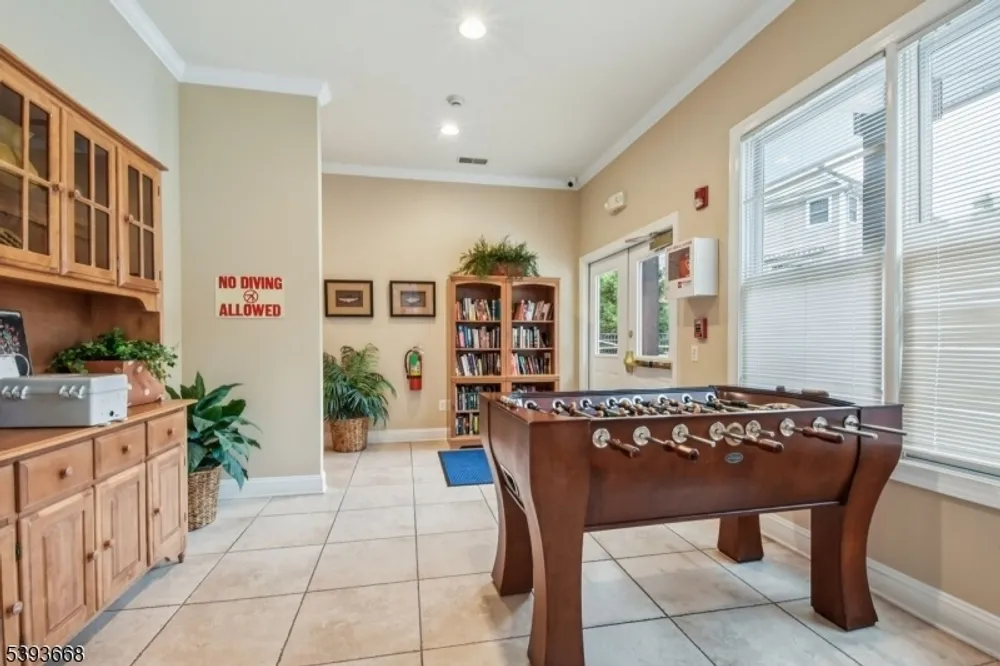 41 Catamaran Ct, Mount Arlington, NJ 07856