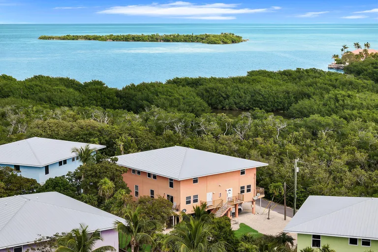 111 Stirrup Key Woods Rd, Marathon, FL 33050