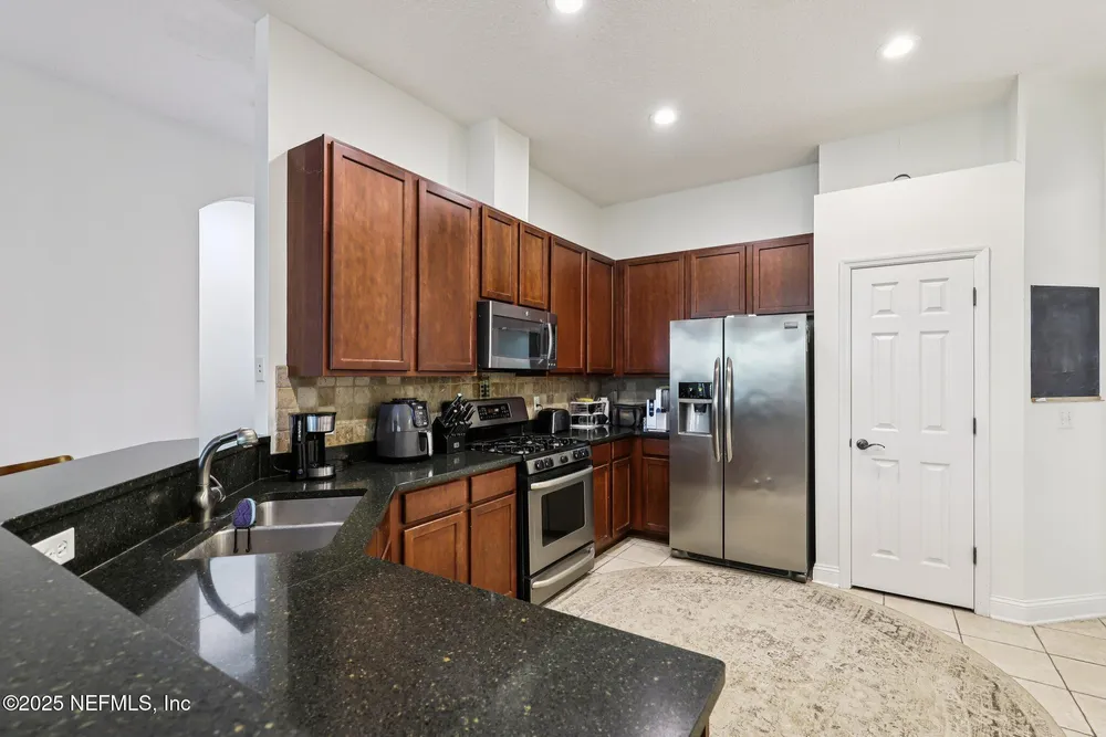 333 Stokes Creek Dr, St Augustine, FL 32095
