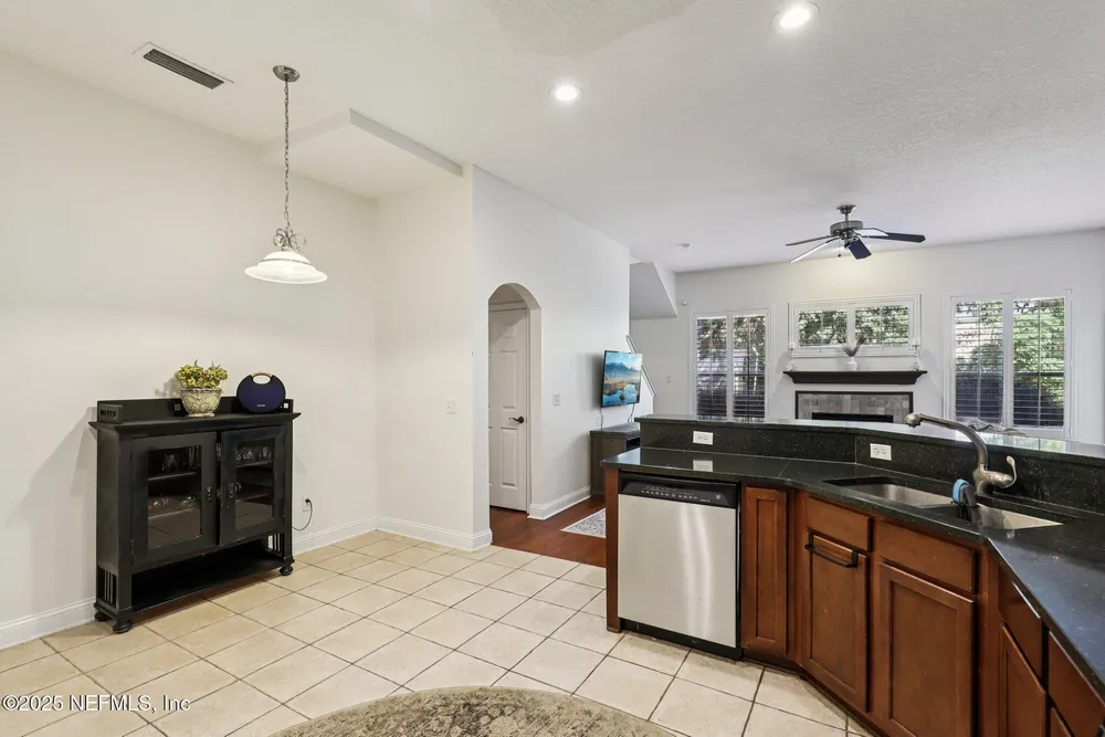 333 Stokes Creek Dr, St Augustine, FL 32095