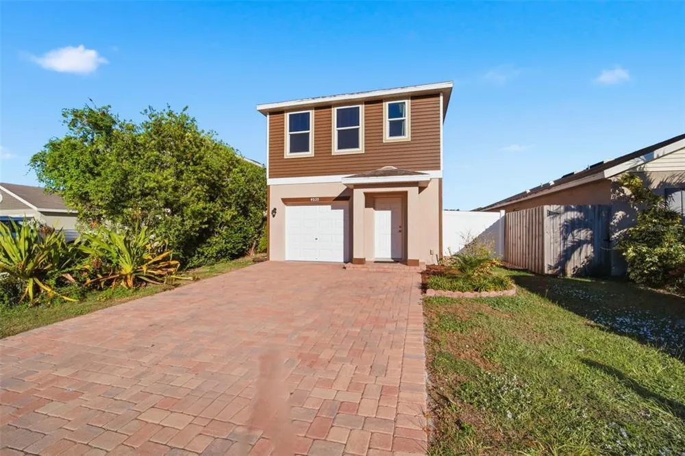 4035 11th St E, Bradenton, FL 34208
