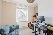 Horsham Road, Mid Holmwood, DORKING