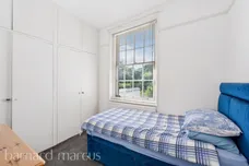Horsham Road, Mid Holmwood, DORKING