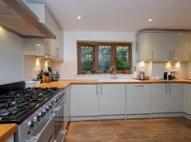 Hamelsham Court, Hailsham thumb 3