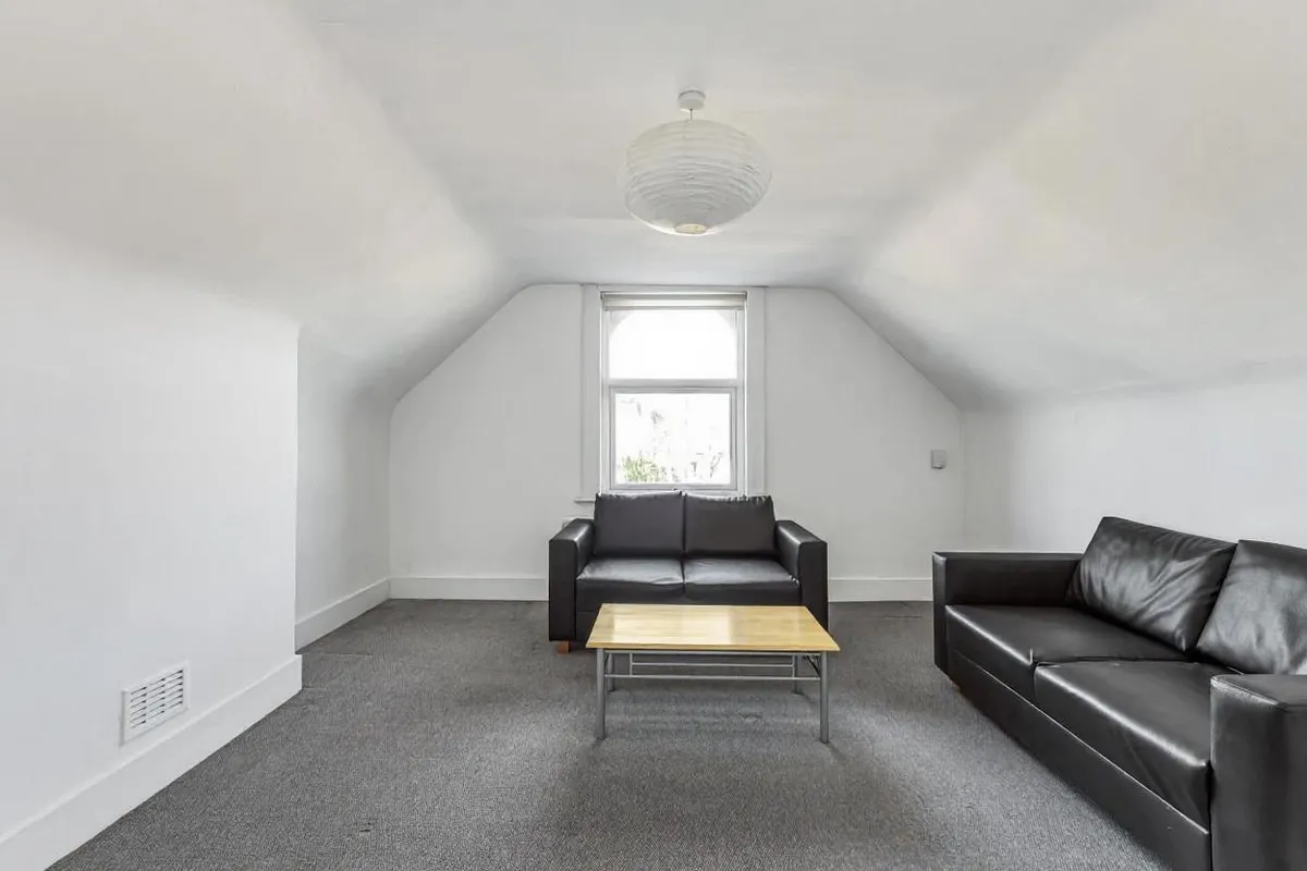 St. Pauls Avenue, London NW2