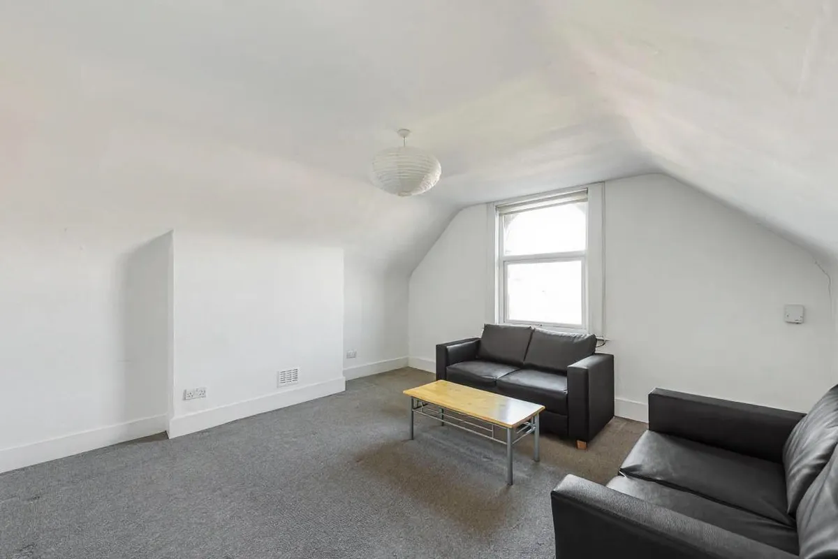 St. Pauls Avenue, London NW2