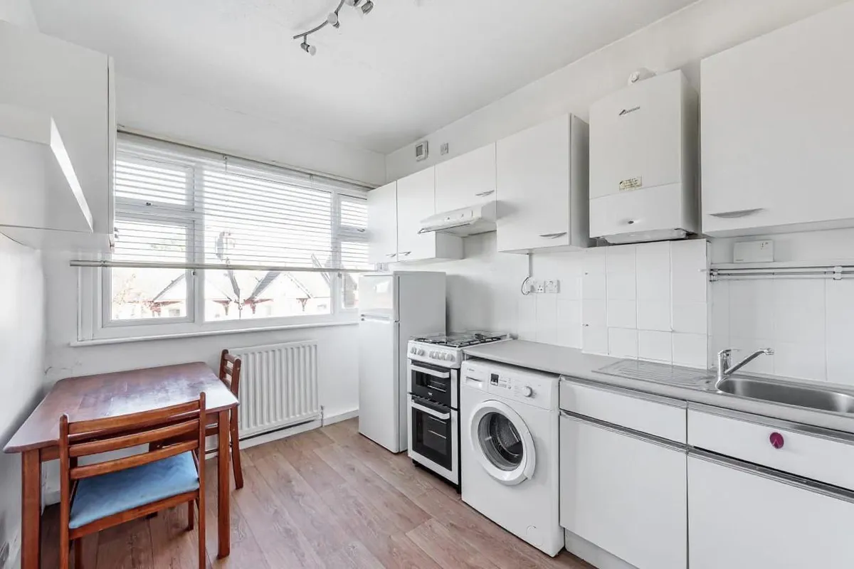 St. Pauls Avenue, London NW2