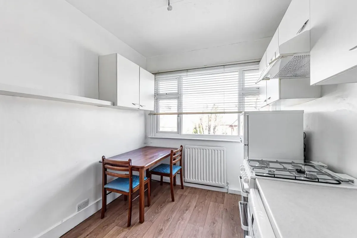 St. Pauls Avenue, London NW2