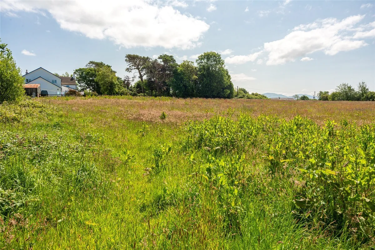 Pentraeth, Isle of Anglesey, LL75