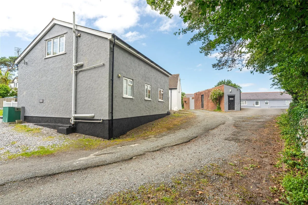 Pentraeth, Isle of Anglesey, LL75