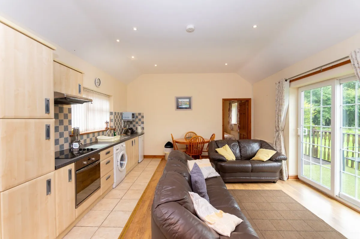Pentraeth, Isle of Anglesey, LL75