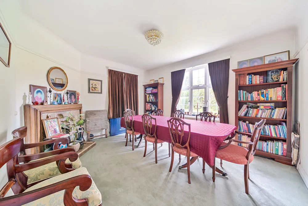 Copsem Drive, Esher, KT10