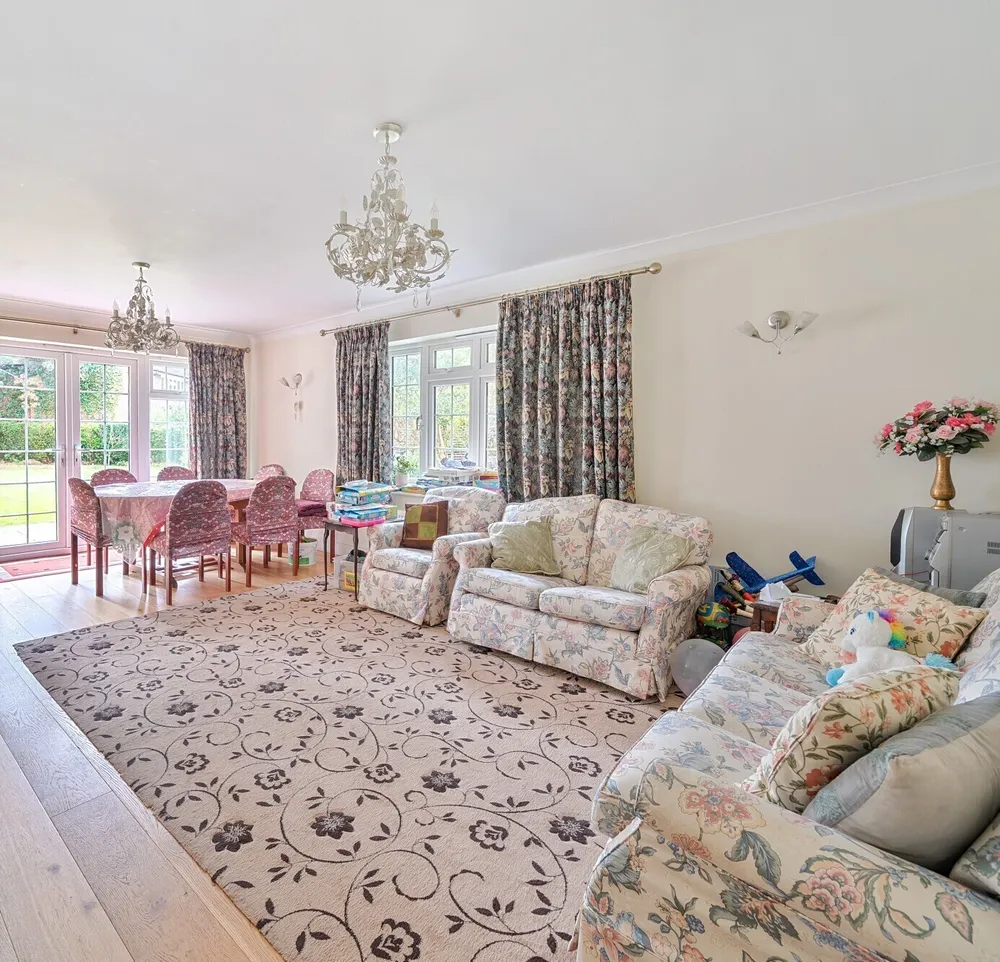 Copsem Drive, Esher, KT10