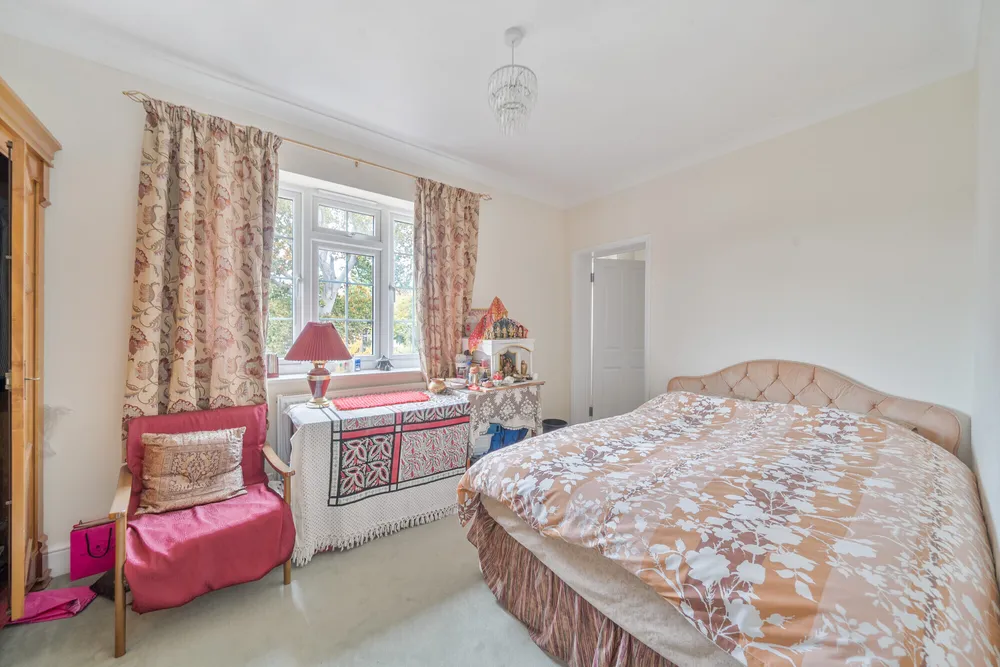 Copsem Drive, Esher, KT10