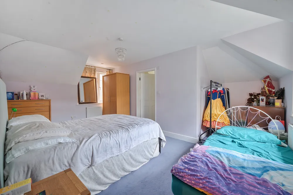 Copsem Drive, Esher, KT10